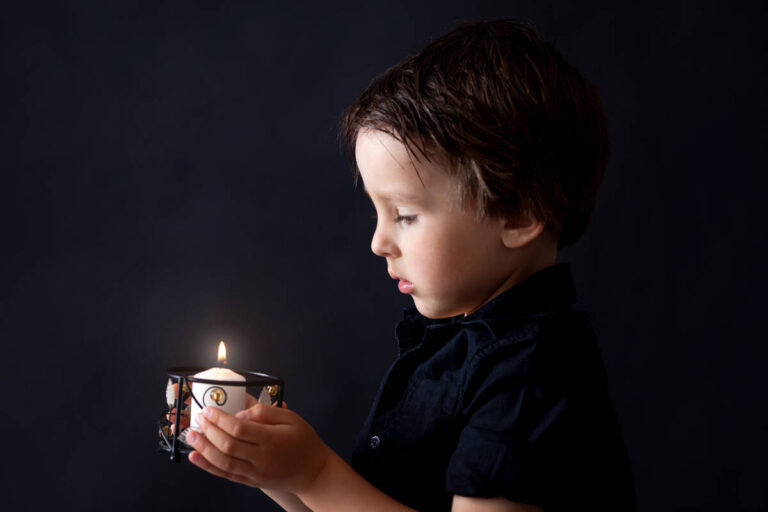 child and natural nontoxic candle